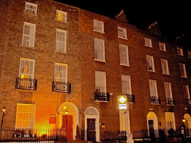Baggot Court Townhouse Otel Dublin Dış mekan fotoğraf